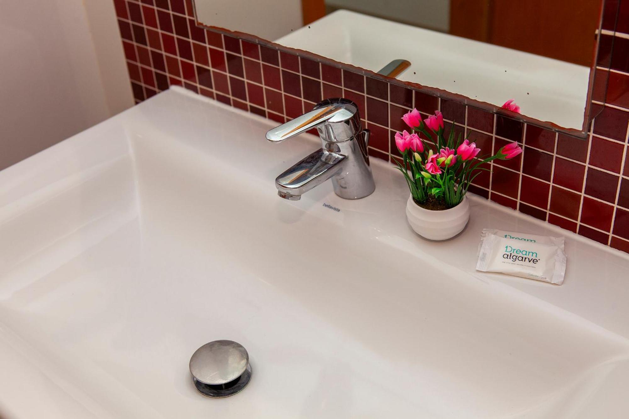 A05 - Luxury 1 Bed Fully Equipped With Pool