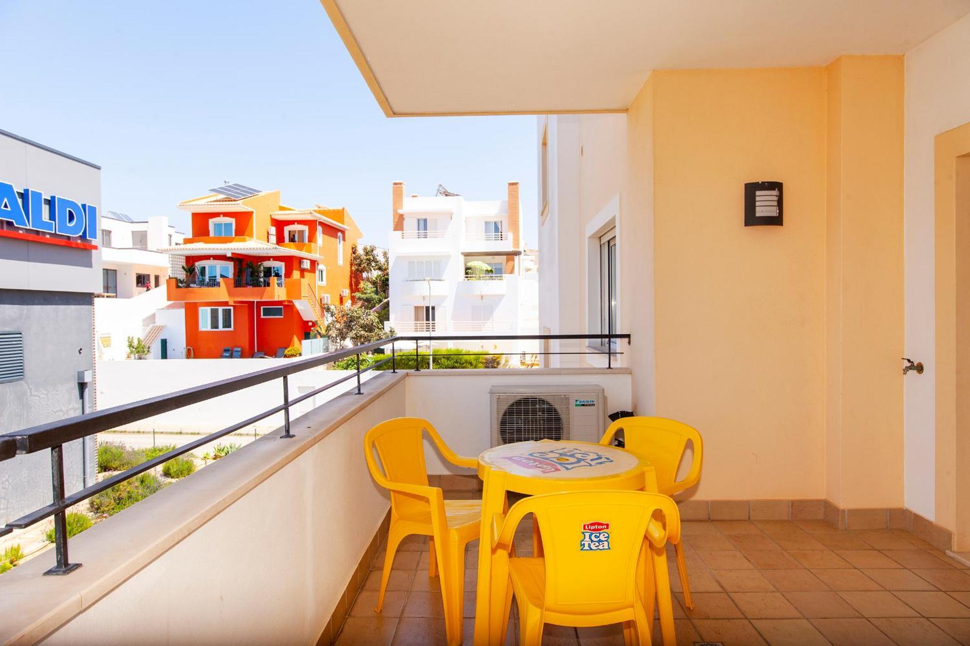 A05 - Luxury 1 Bed Fully Equipped With Pool