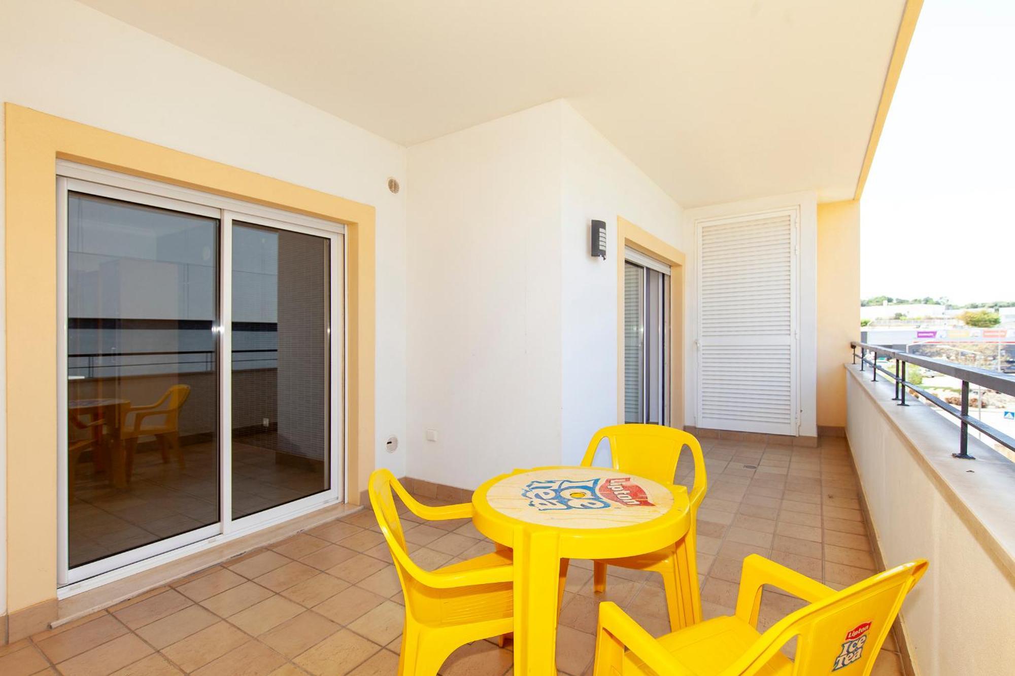A05 - Luxury 1 Bed Fully Equipped With Pool Apartment Lagos